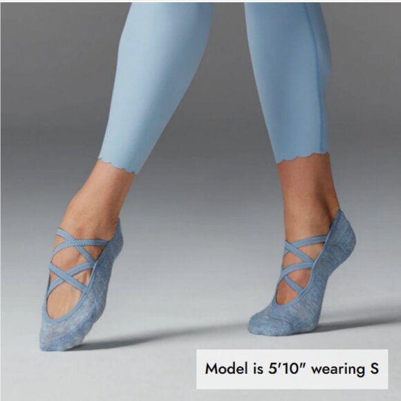 Blue Scallop High Waisted 7/8 Leggings - Picture 3 of 6